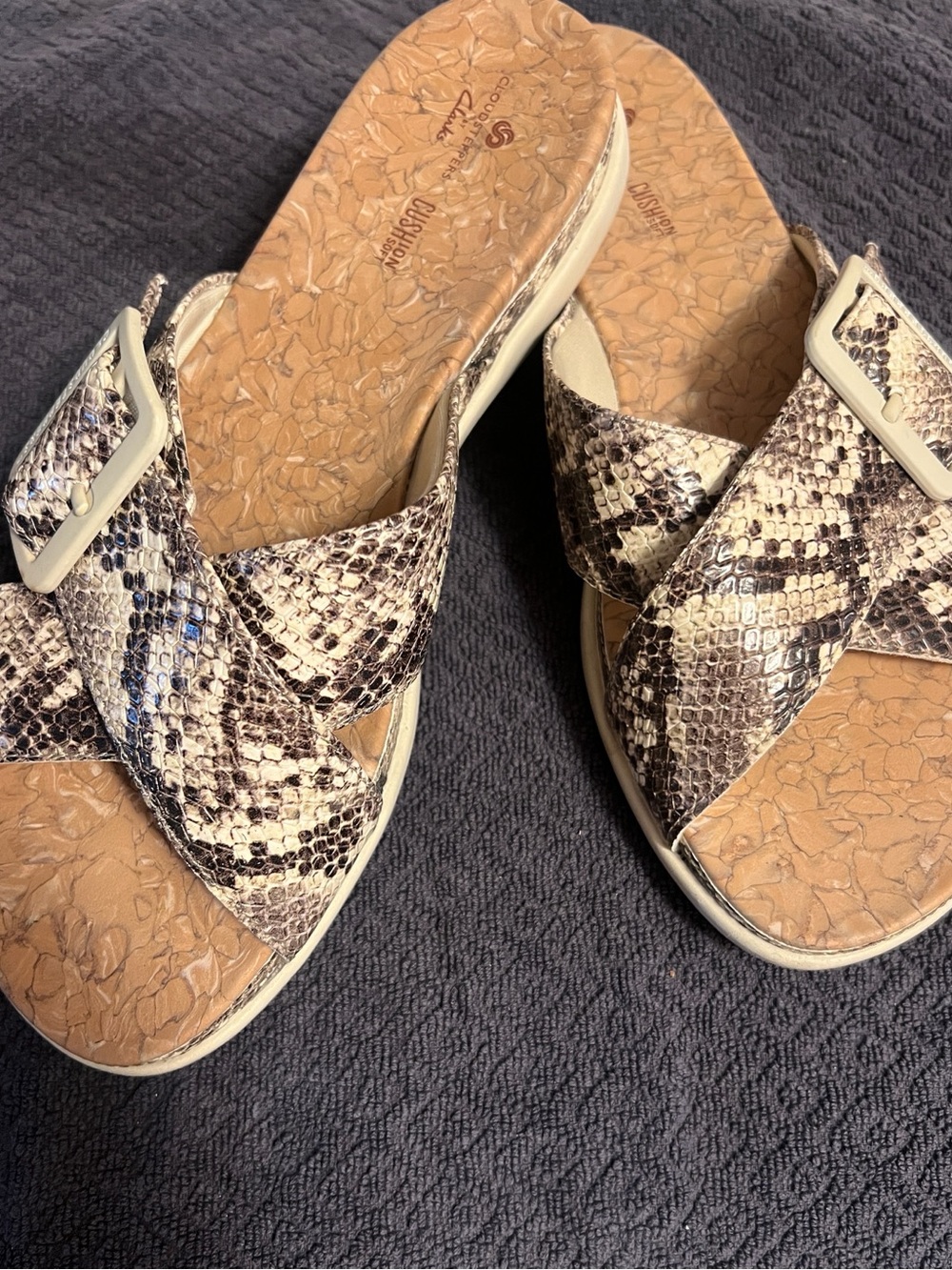 Cloudsteppers by Clarks faux Snake-Print Cross-Band Slide Sandals Cream Brown